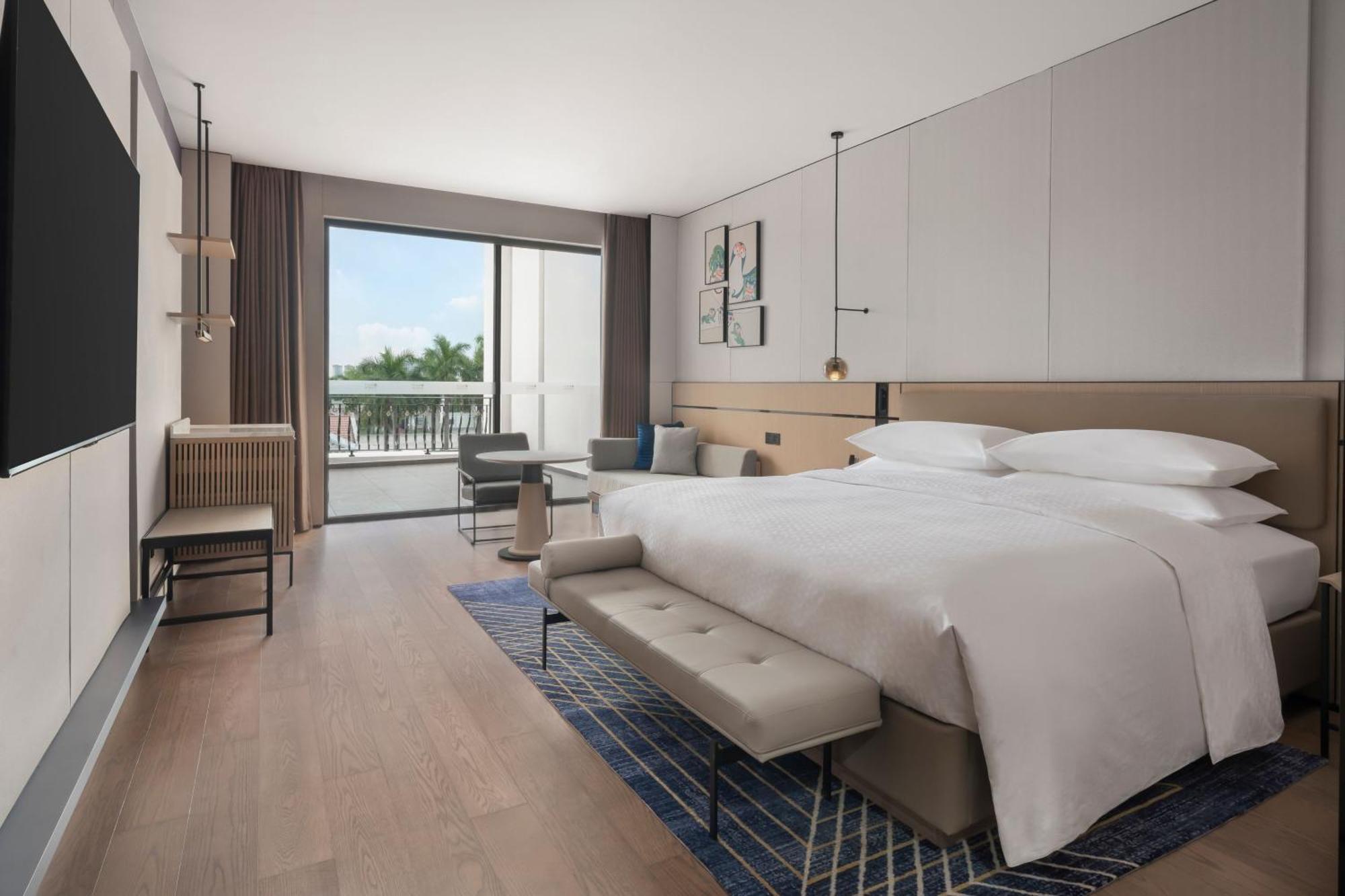 Four Points By Sheraton Yangjiang City Center Exterior photo