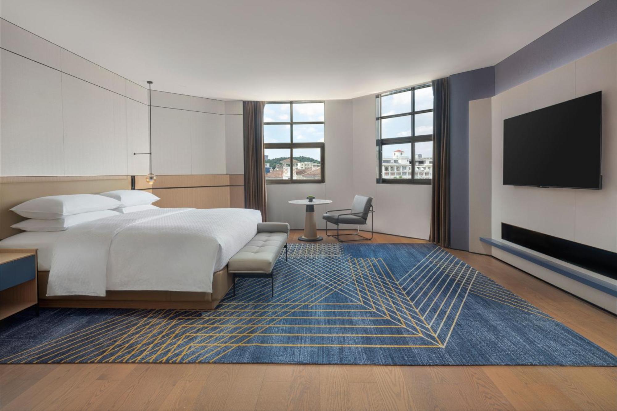 Four Points By Sheraton Yangjiang City Center Exterior photo