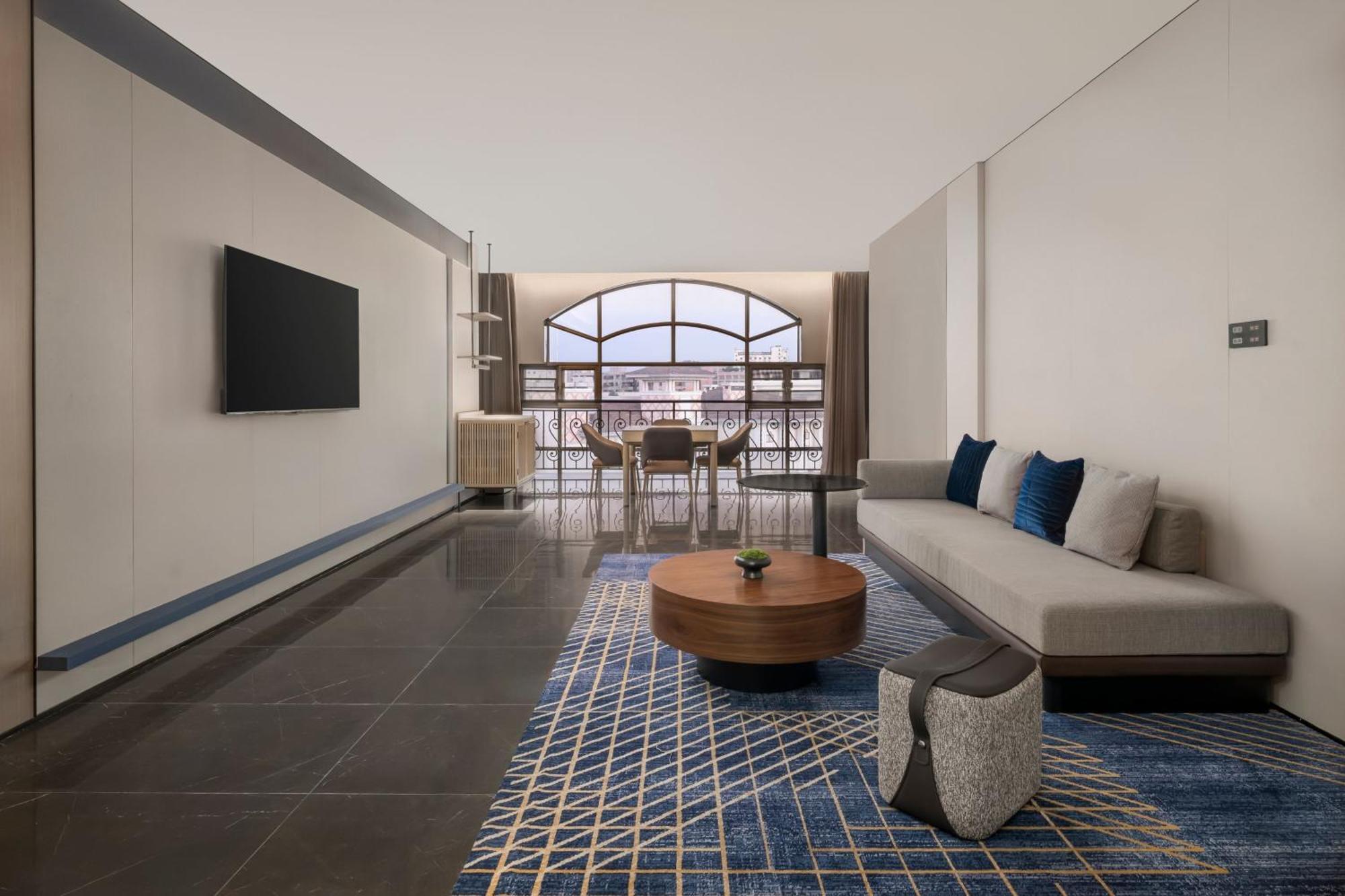 Four Points By Sheraton Yangjiang City Center Exterior photo