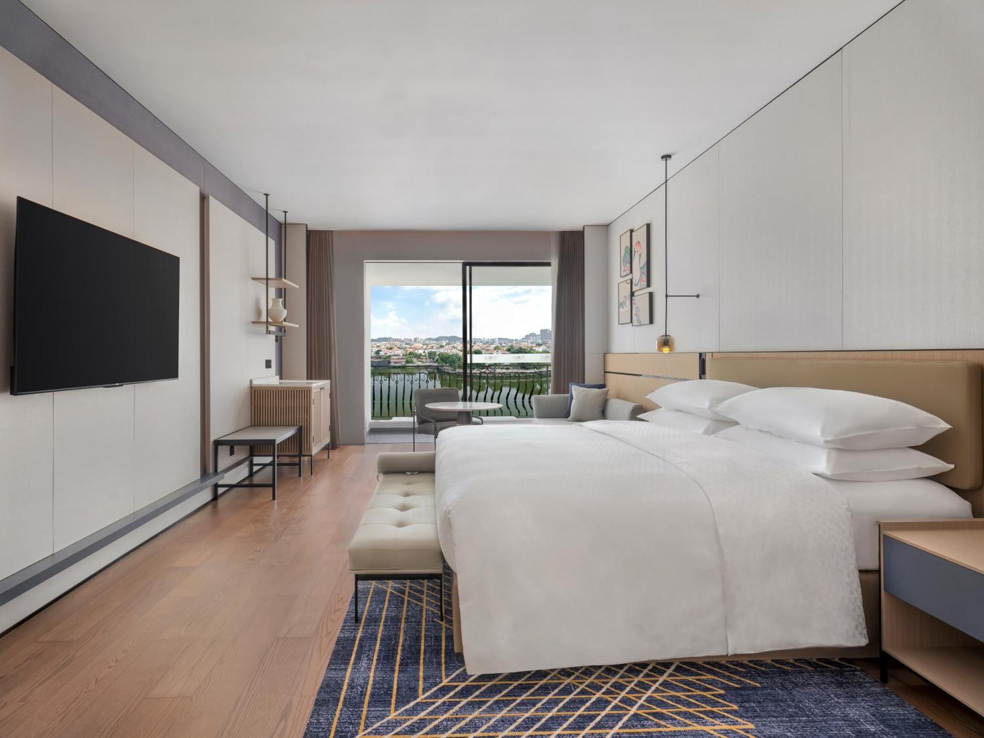 Four Points By Sheraton Yangjiang City Center Exterior photo