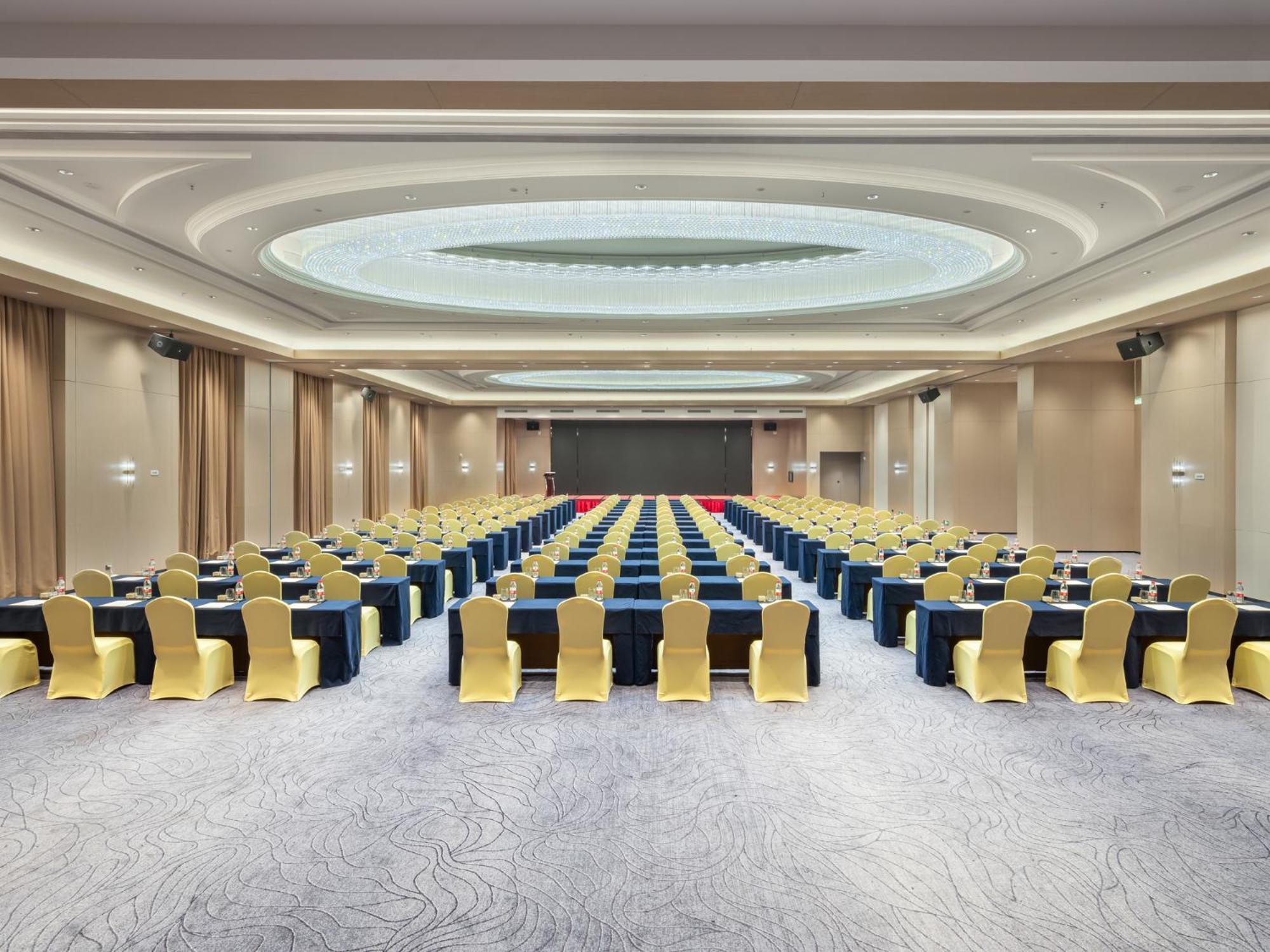 Four Points By Sheraton Yangjiang City Center Exterior photo